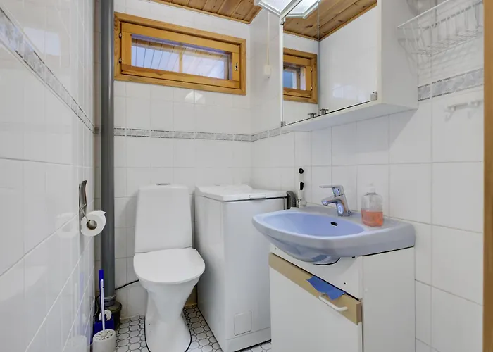 Raekkipirtti A شقة لووُستو